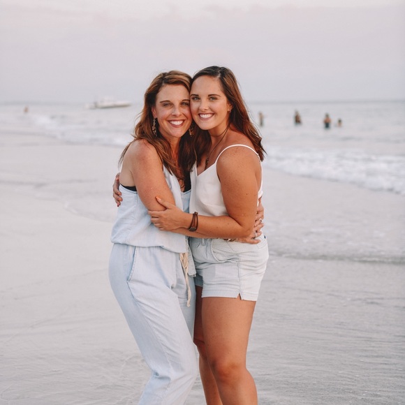 Meet your Posher, Delaney - Picture 2 of 4